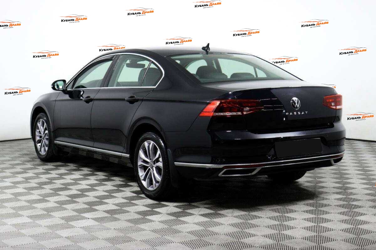 Volkswagen Passat 2021 года с пробегом. Фото: #6