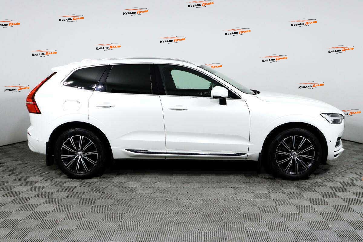 Volvo XC60 2018 года с пробегом. Фото: #3
