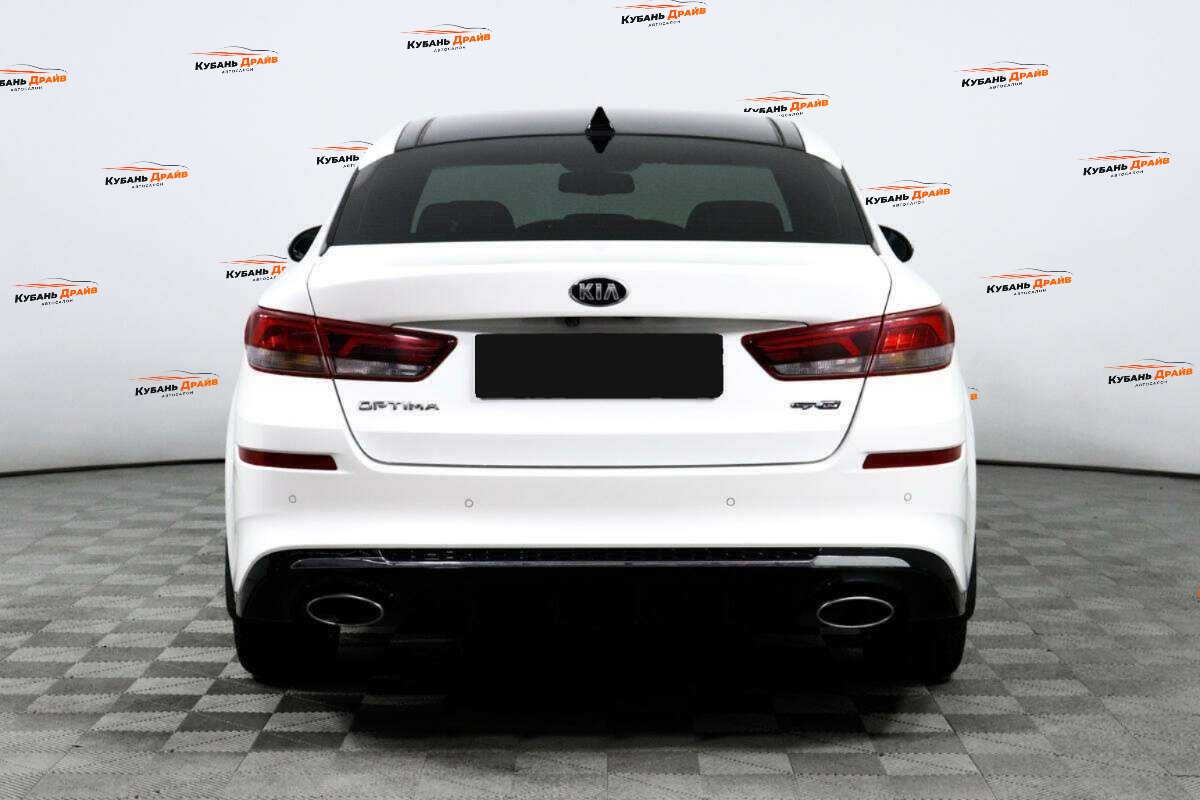 Kia Optima 2018 года с пробегом. Фото: #5