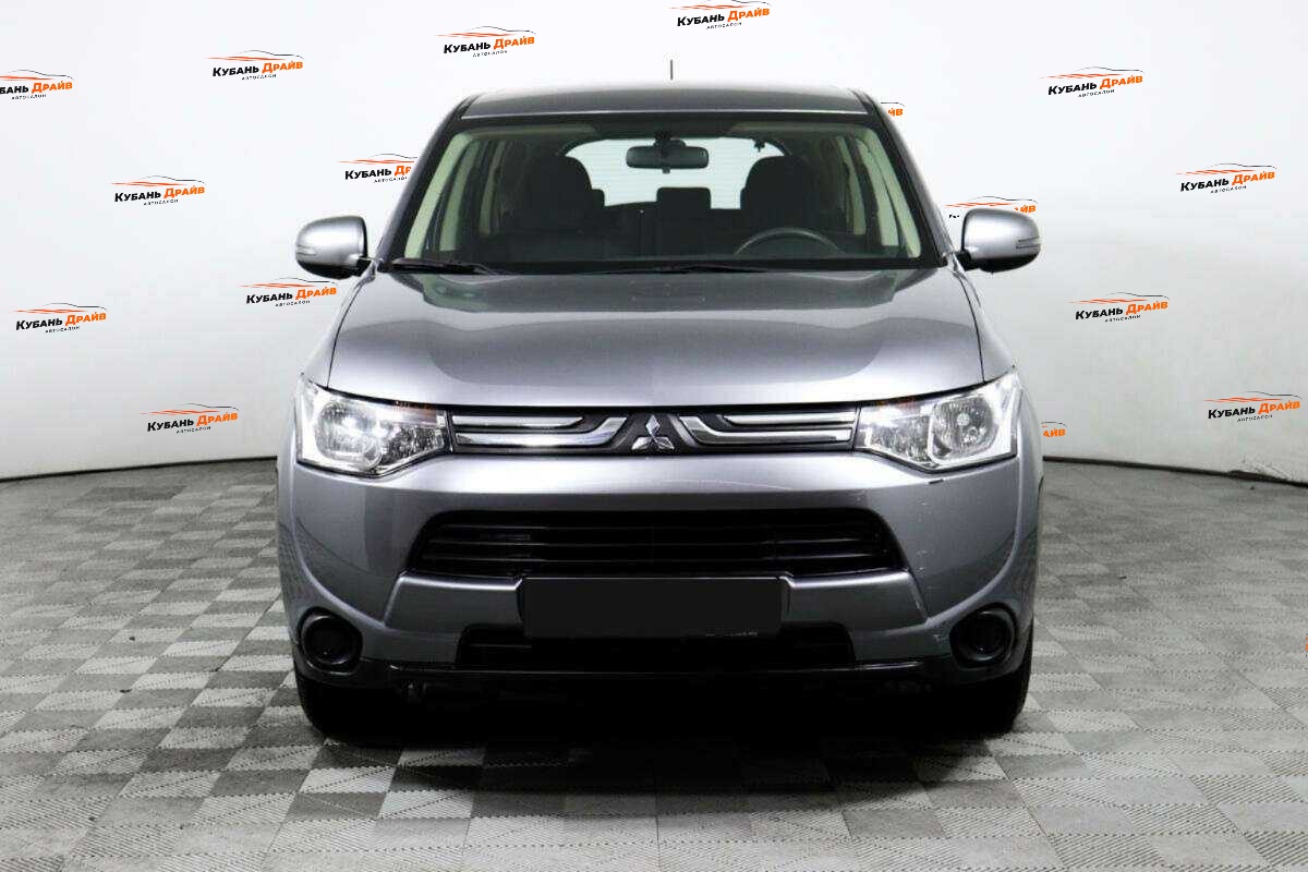 Mitsubishi Outlander 2012 года с пробегом. Фото: #1