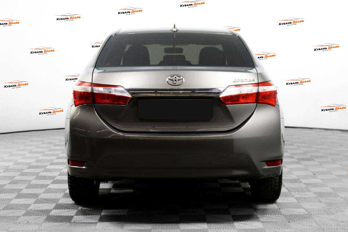 Toyota Corolla 2017 года с пробегом. Фото: #5