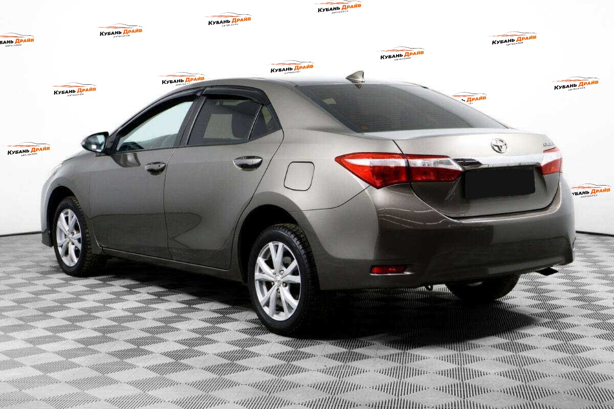 Toyota Corolla 2017 года с пробегом. Фото: #6