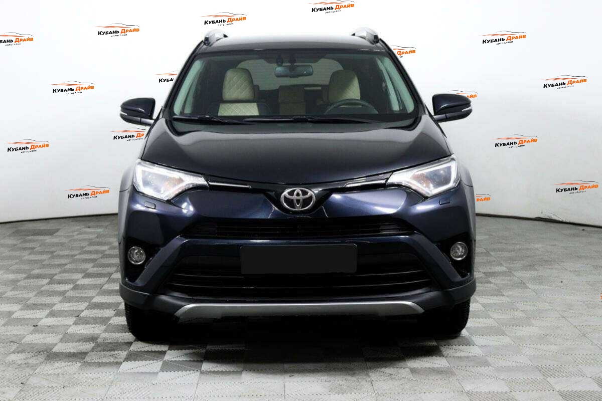 Toyota RAV4 2017 года с пробегом. Фото: #1