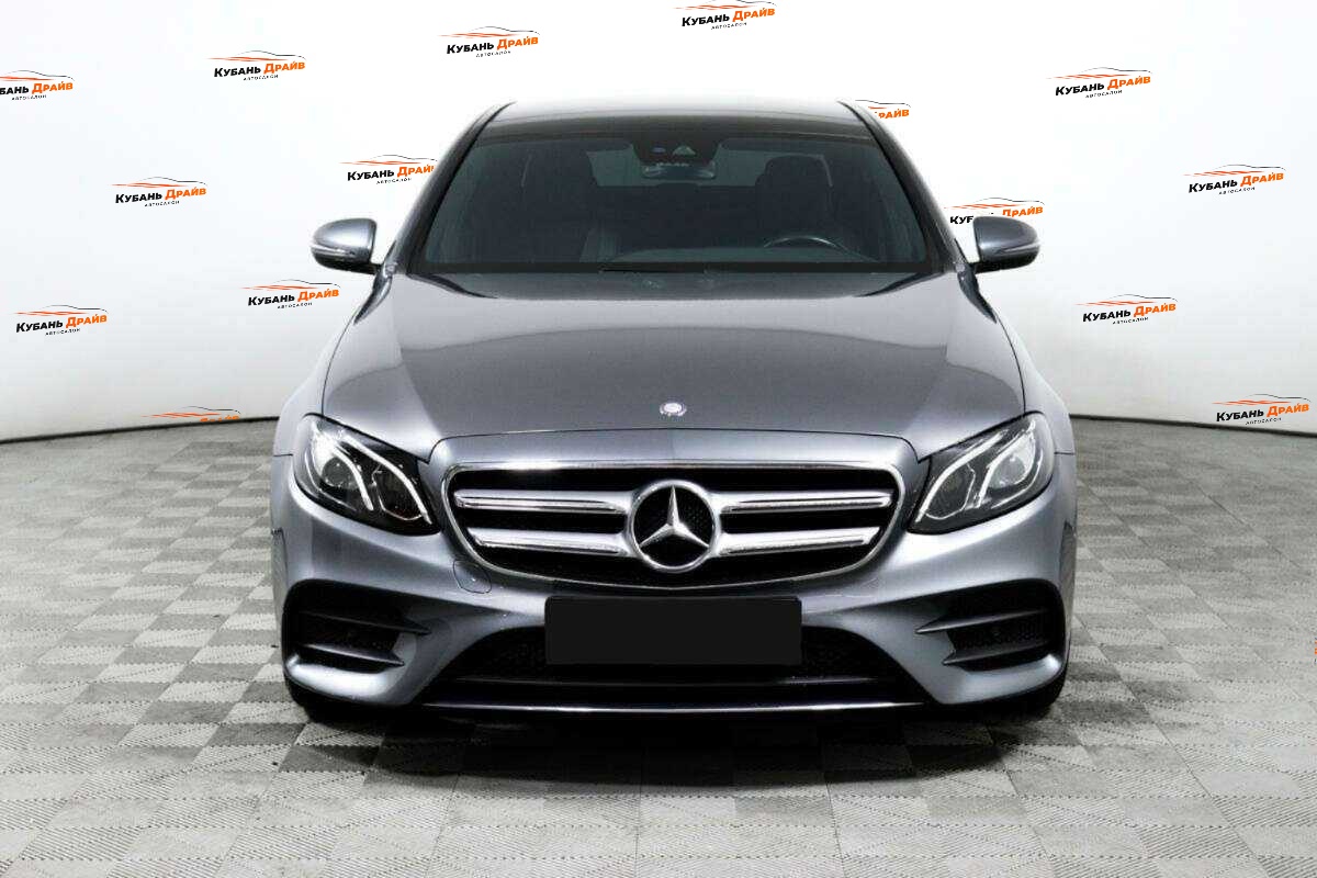 Mercedes-Benz E-Класс 2016 года с пробегом. Фото: #1