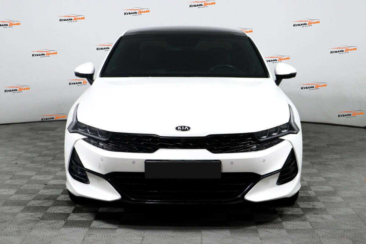 Kia K5 2020 года с пробегом. Фото: #1