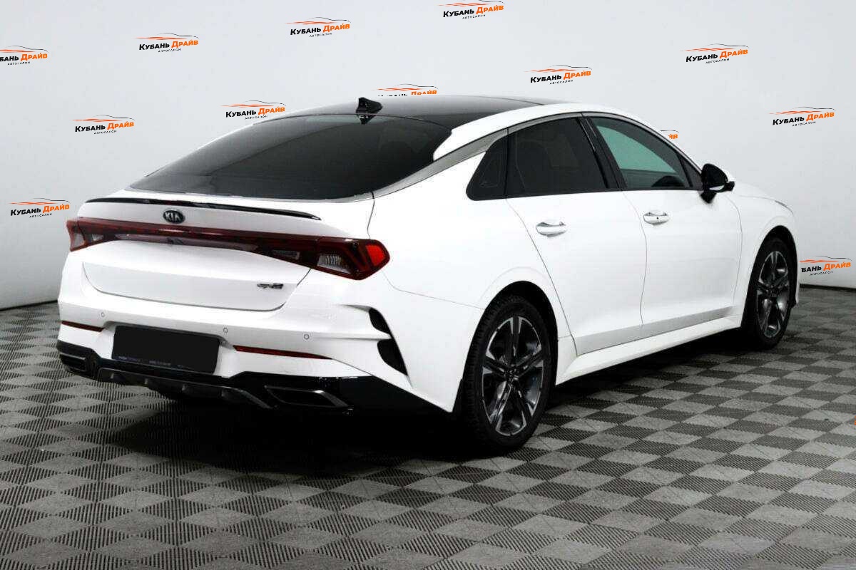 Kia K5 2020 года с пробегом. Фото: #4