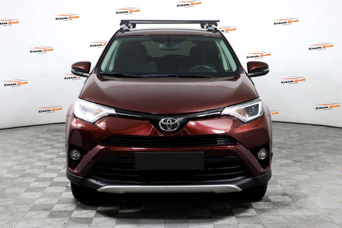 Toyota RAV4 2016 года с пробегом. Фото: #1
