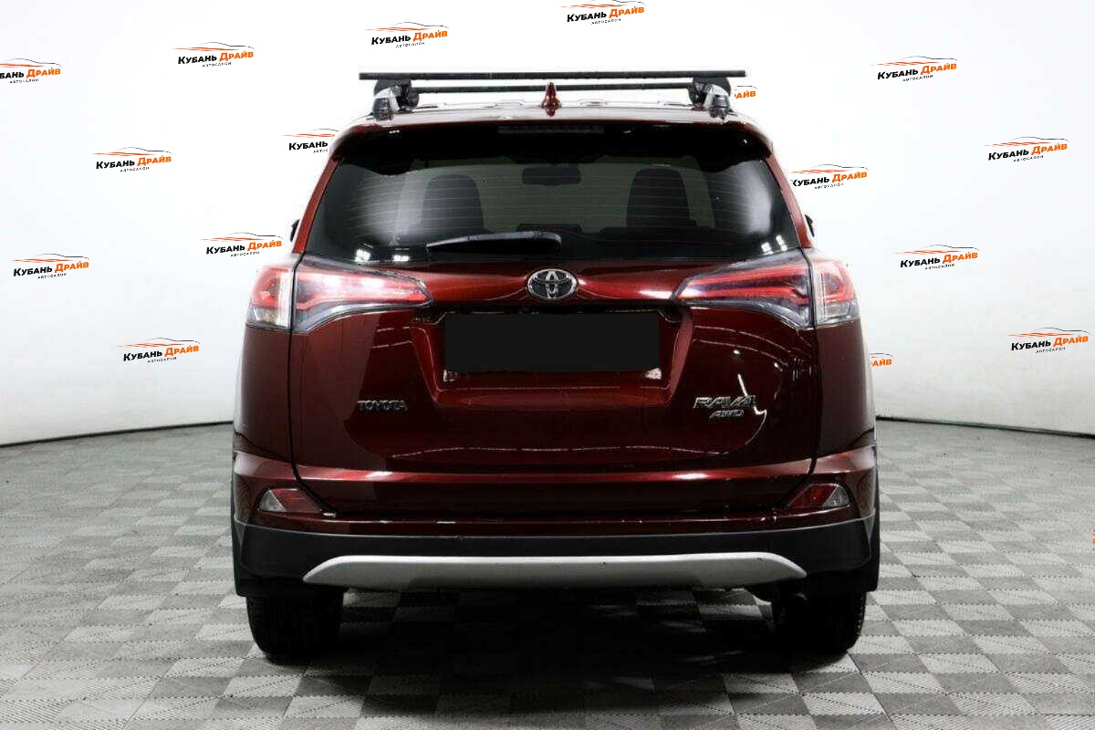 Toyota RAV4 2016 года с пробегом. Фото: #5