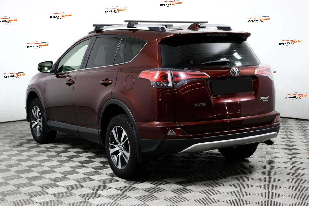 Toyota RAV4 2016 года с пробегом. Фото: #6