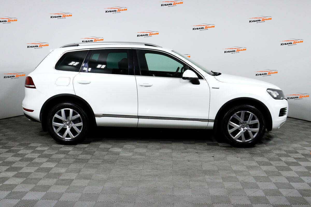 Volkswagen Touareg 2013 года с пробегом. Фото: #3