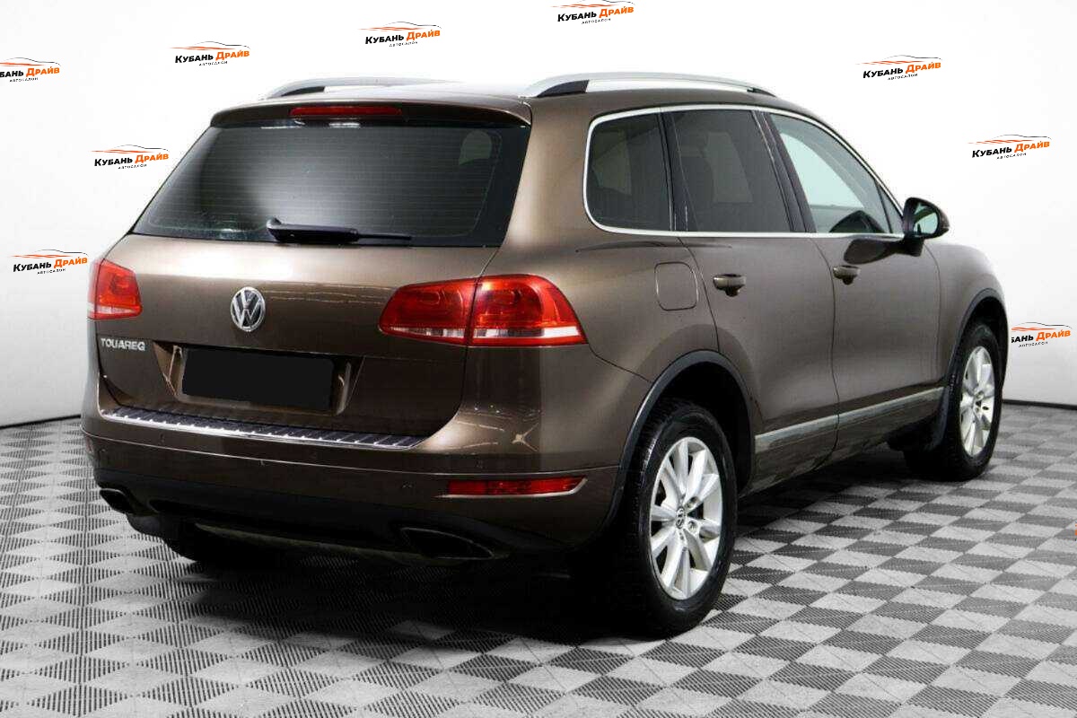 Volkswagen Touareg 2012 года с пробегом. Фото: #4