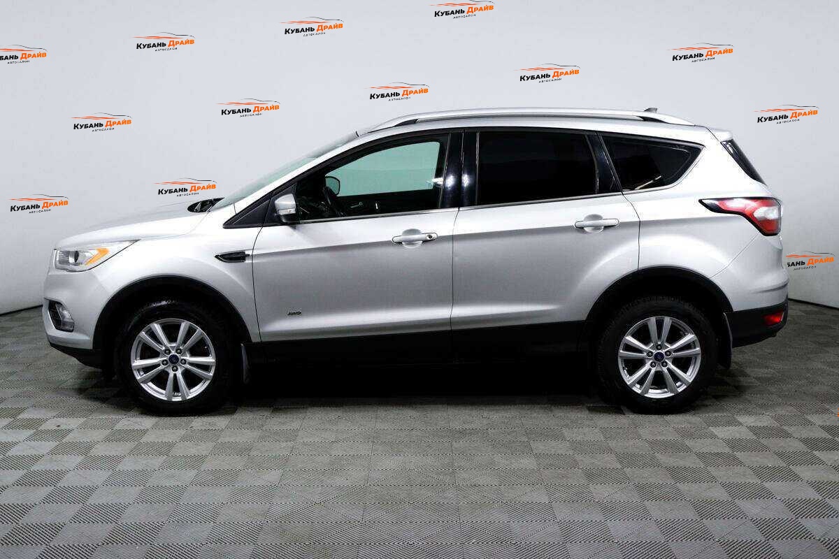 Ford Kuga 2017 года с пробегом. Фото: #7