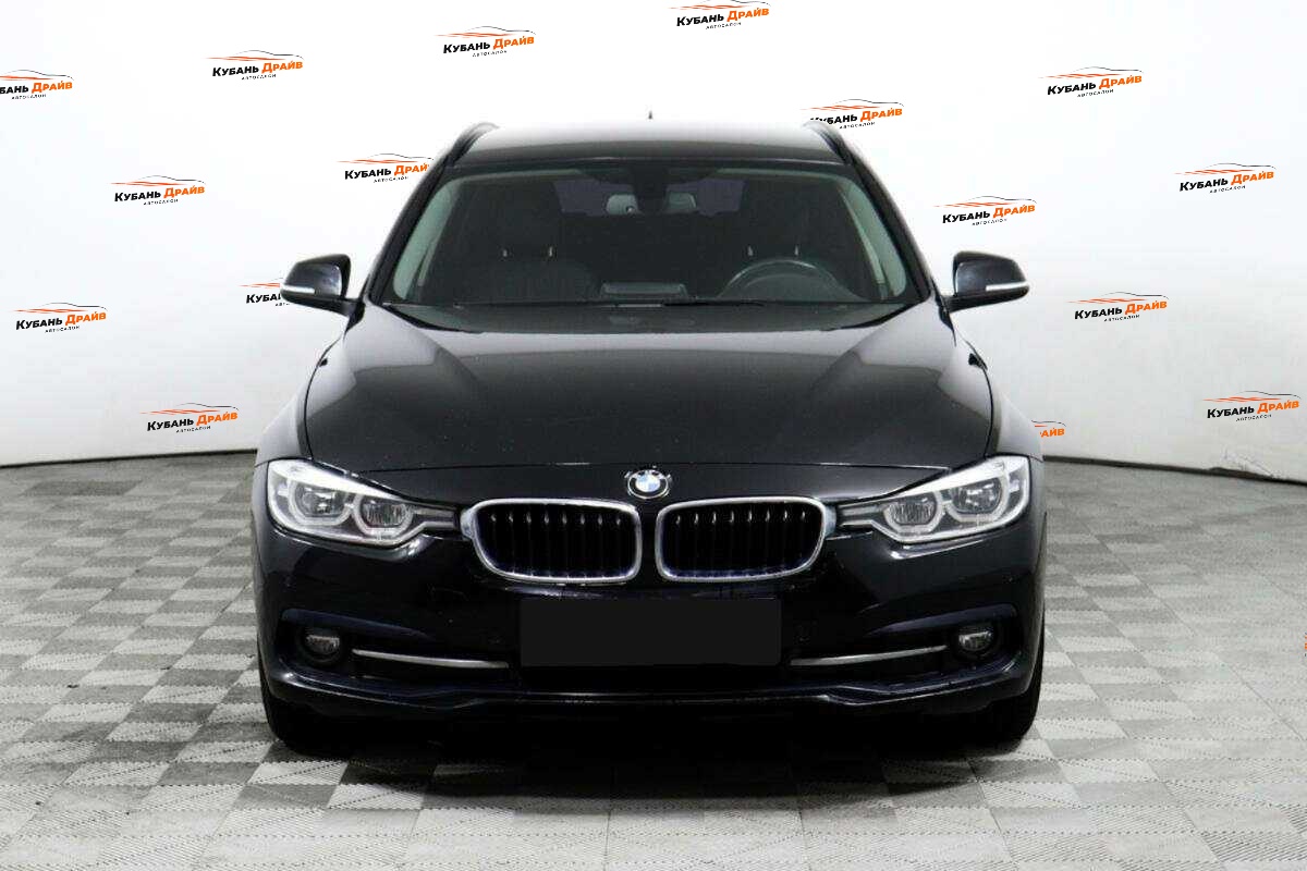 BMW 3 серии 2019 года с пробегом. Фото: #1