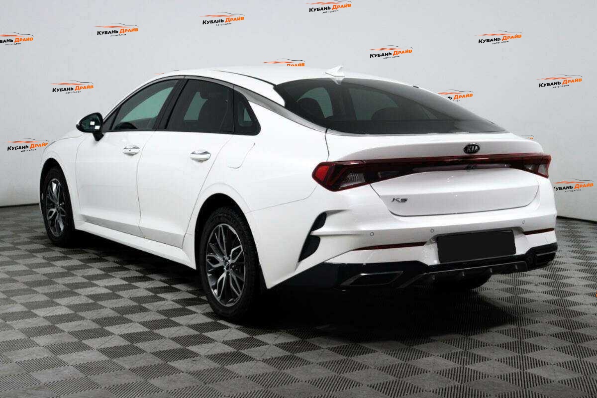 Kia K5 2021 года с пробегом. Фото: #6