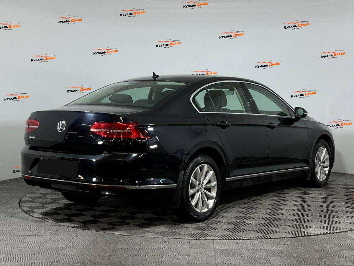 Volkswagen Passat 2017 года с пробегом. Фото: #4