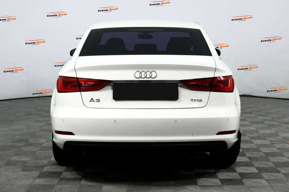 Audi A3 2015 года с пробегом. Фото: #5