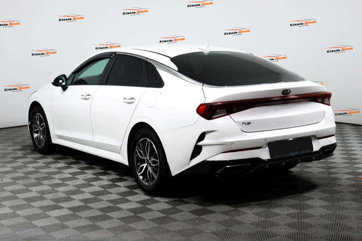 Kia K5 2021 года с пробегом. Фото: #6