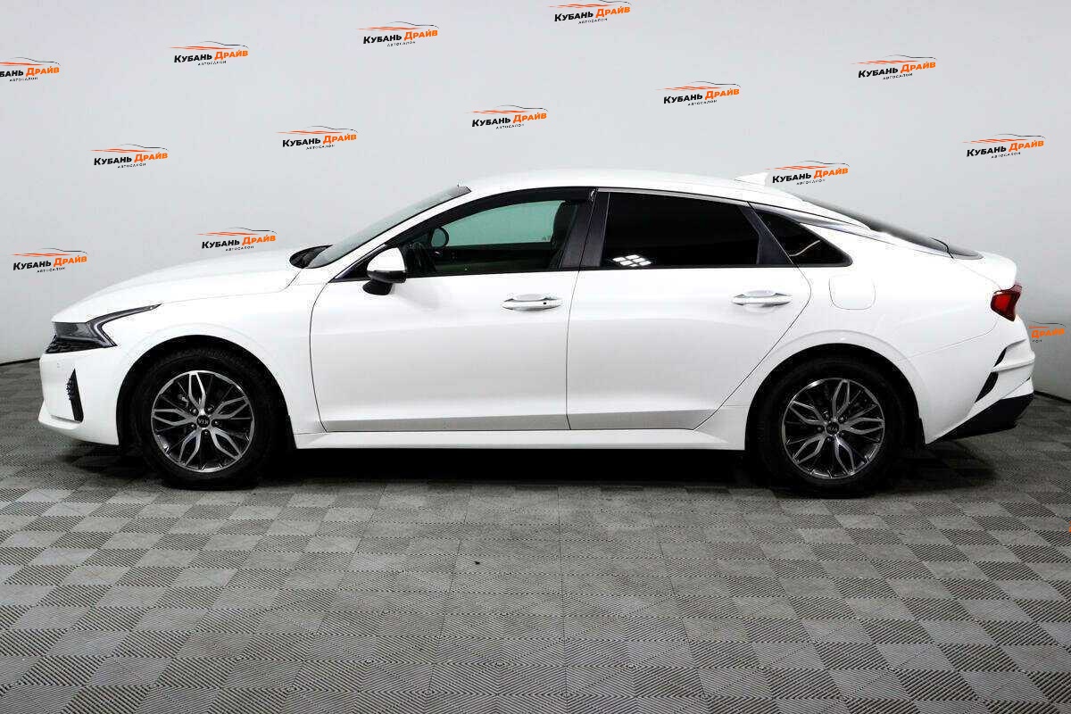 Kia K5 2021 года с пробегом. Фото: #7