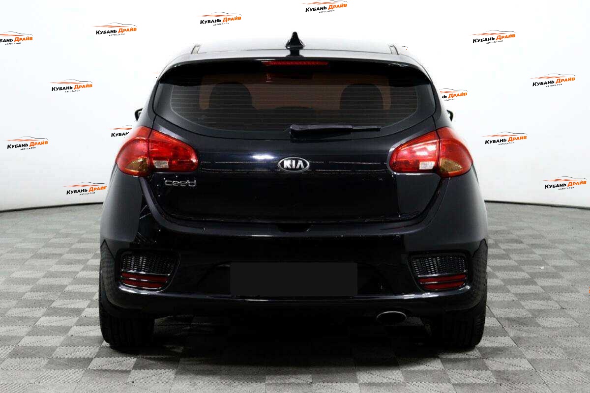 Kia Ceed 2018 года с пробегом. Фото: #5