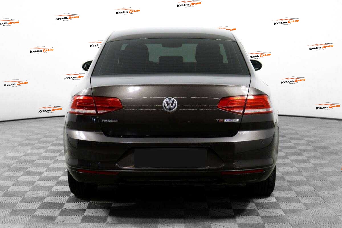 Volkswagen Passat 2016 года с пробегом. Фото: #5
