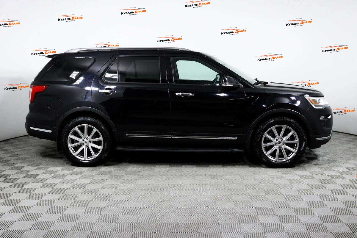 Ford Explorer 2018 года с пробегом. Фото: #3