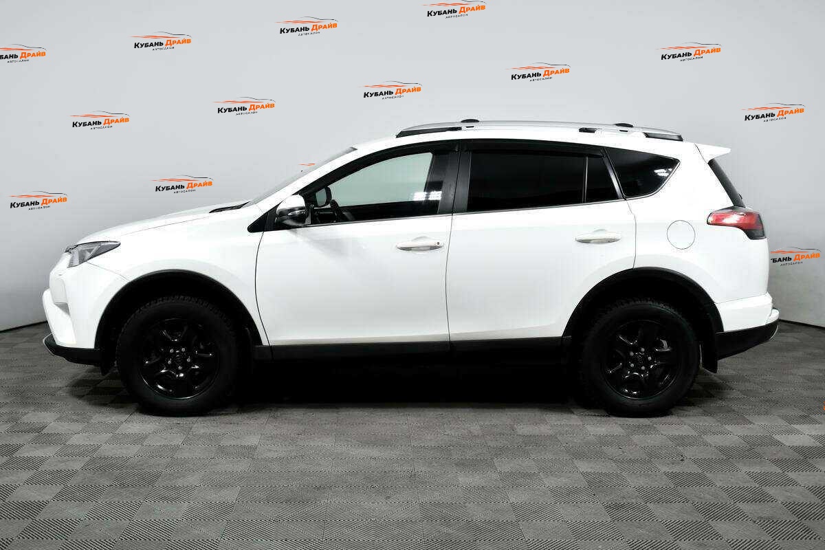 Toyota RAV4 2018 года с пробегом. Фото: #7