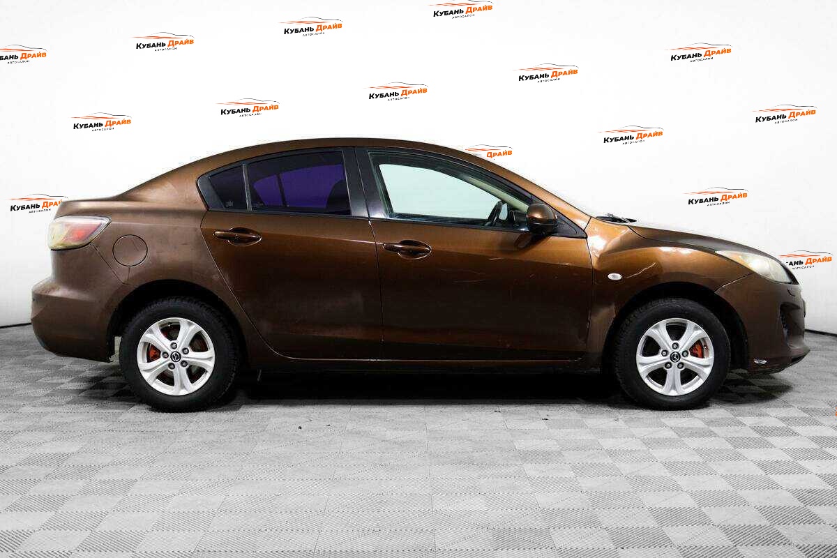 Mazda 3 2013 года с пробегом. Фото: #3