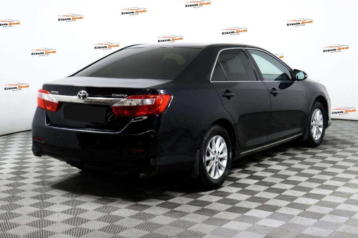 Toyota Camry 2012 года с пробегом. Фото: #4