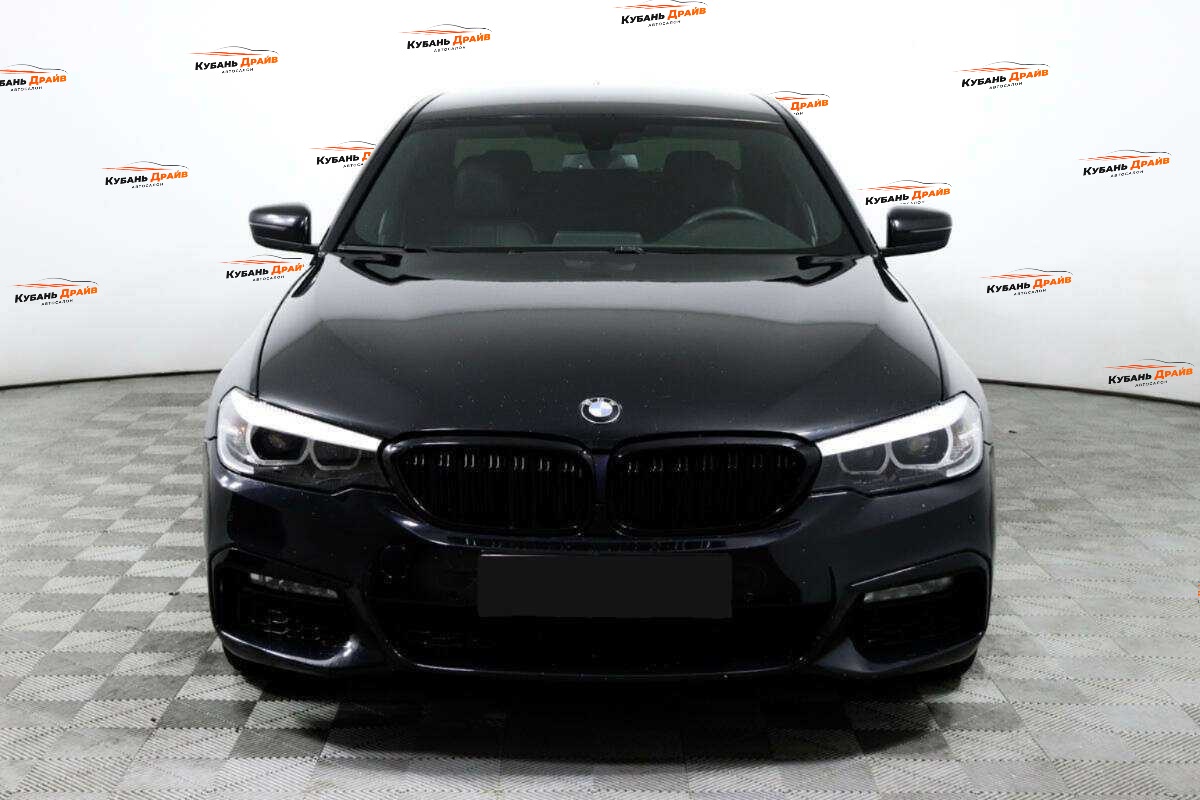 BMW 5 серии 2017 года с пробегом. Фото: #1