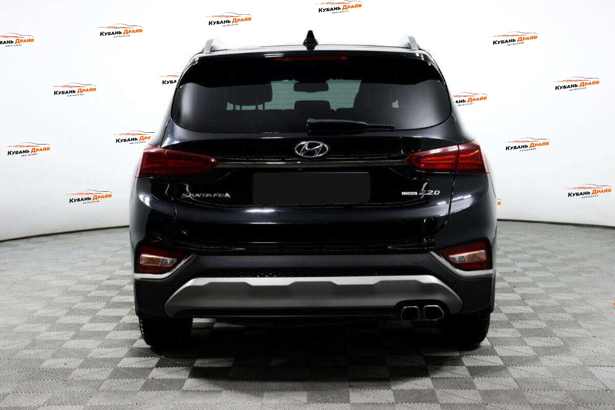 Hyundai Santa Fe 2019 года с пробегом. Фото: #5