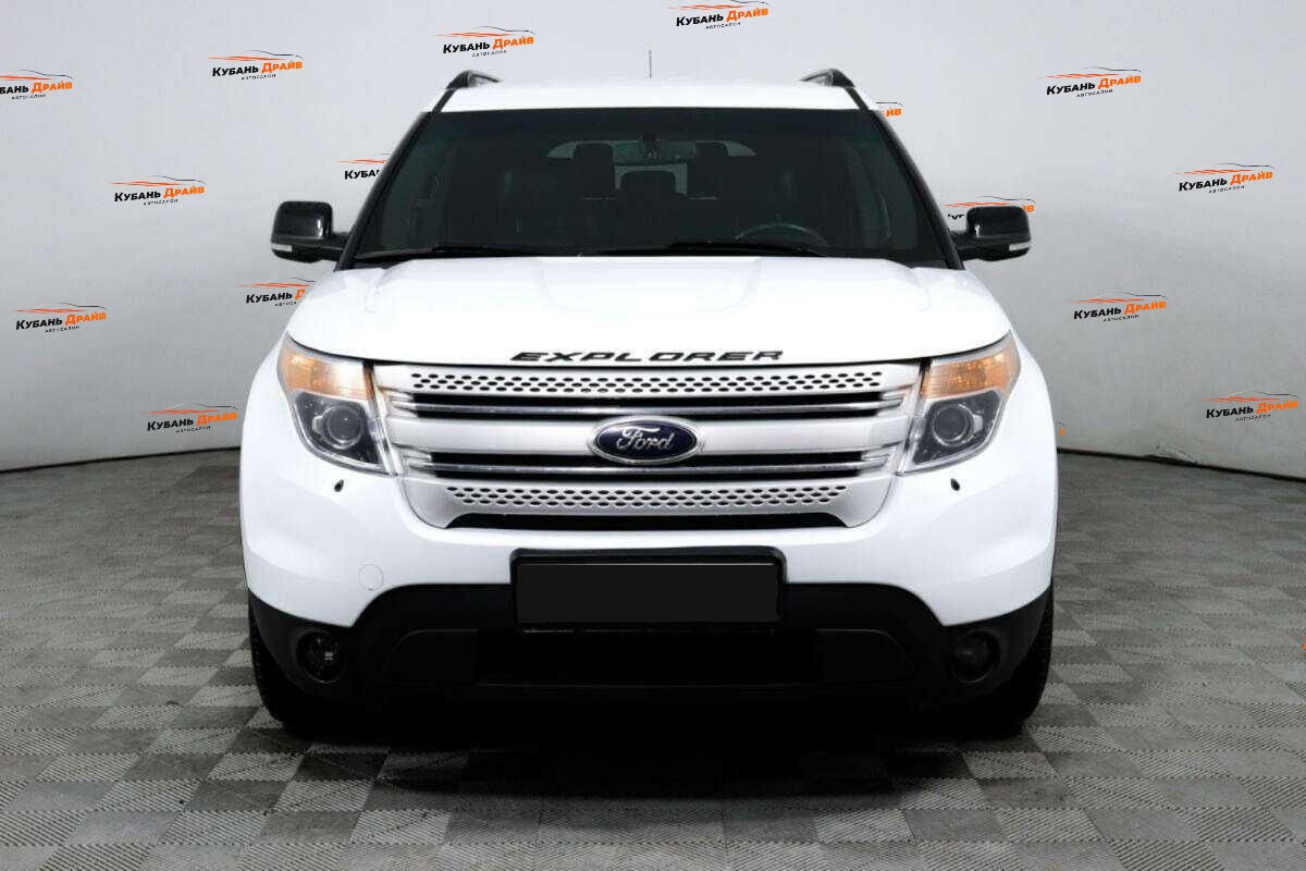 Ford Explorer 2015 года с пробегом. Фото: #1