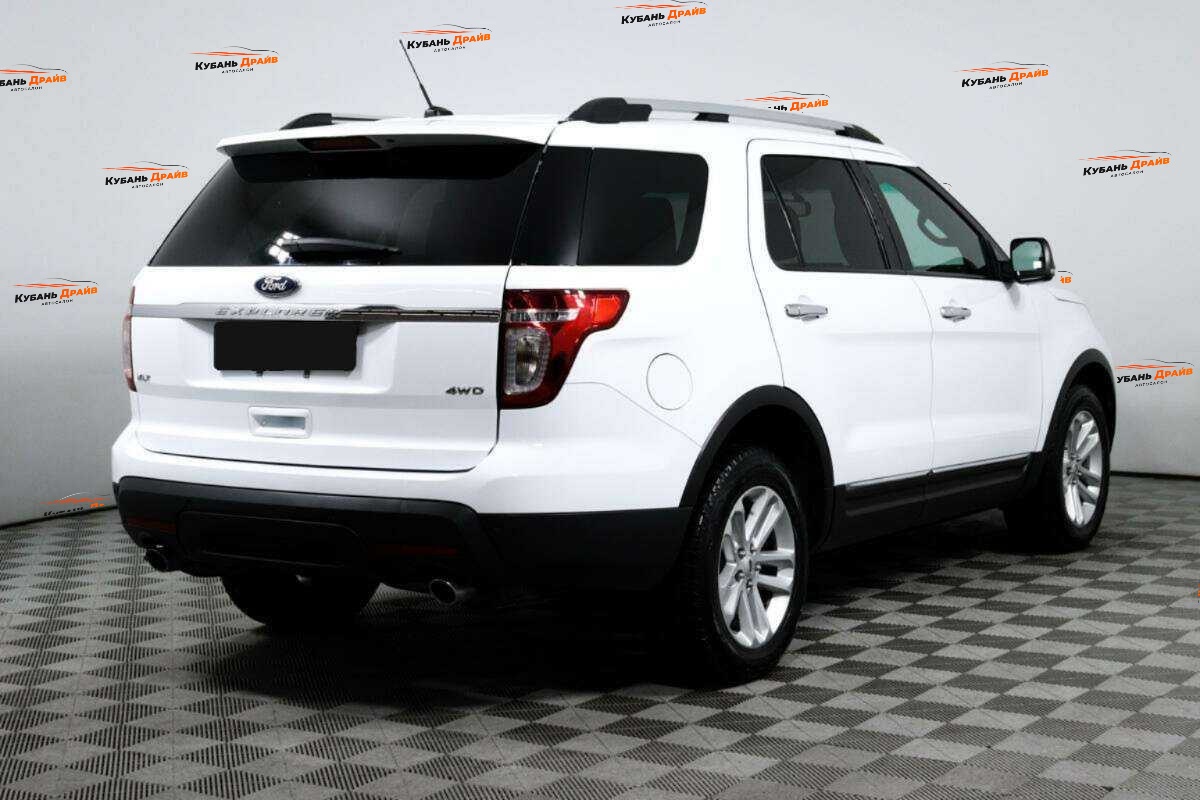 Ford Explorer 2015 года с пробегом. Фото: #4