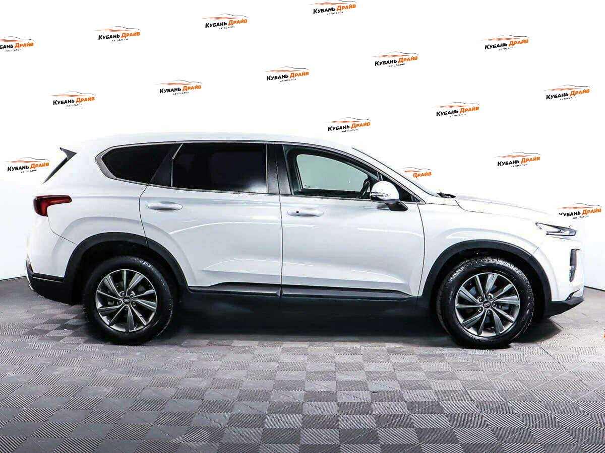 Hyundai Santa Fe 2018 года с пробегом. Фото: #3