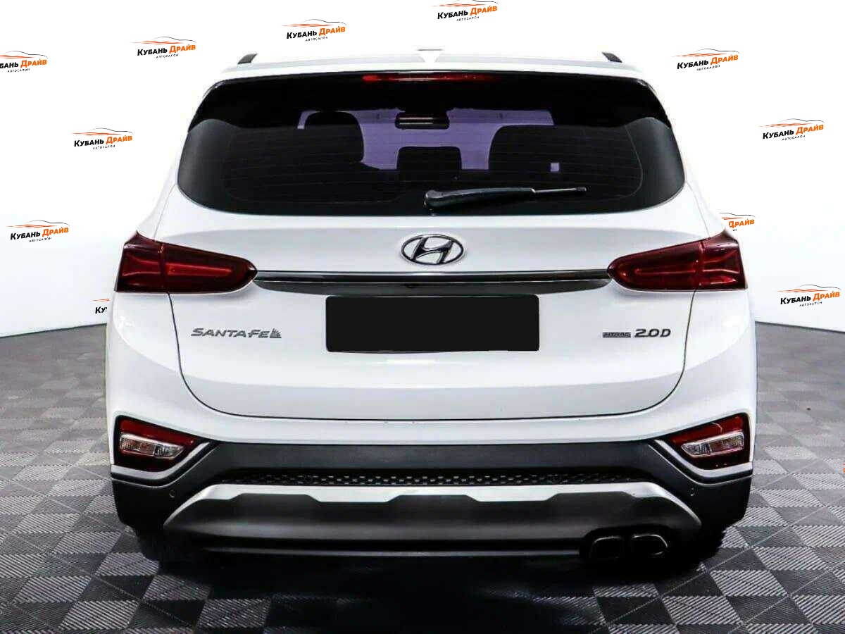 Hyundai Santa Fe 2018 года с пробегом. Фото: #5