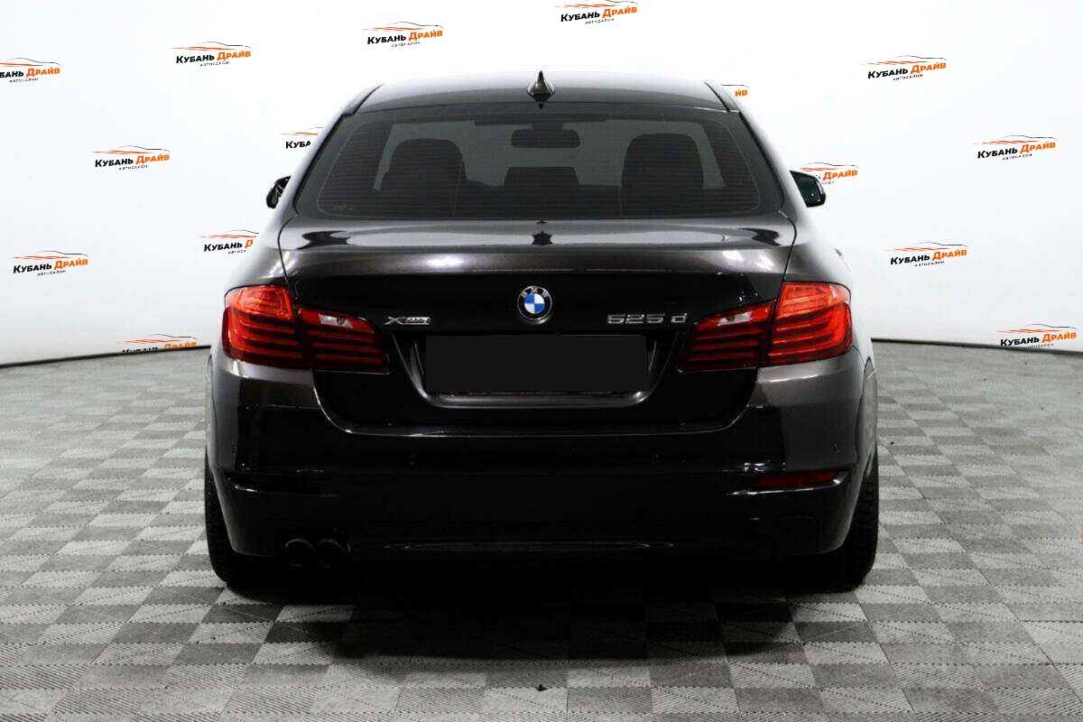 BMW 5 серии 2015 года с пробегом. Фото: #4