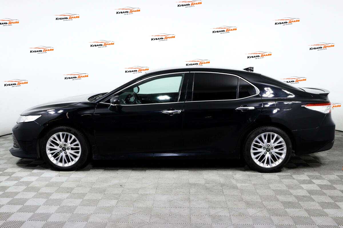 Toyota Camry 2018 года с пробегом. Фото: #7