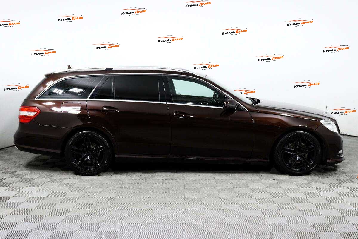 Mercedes-Benz E-Класс 2012 года с пробегом. Фото: #3