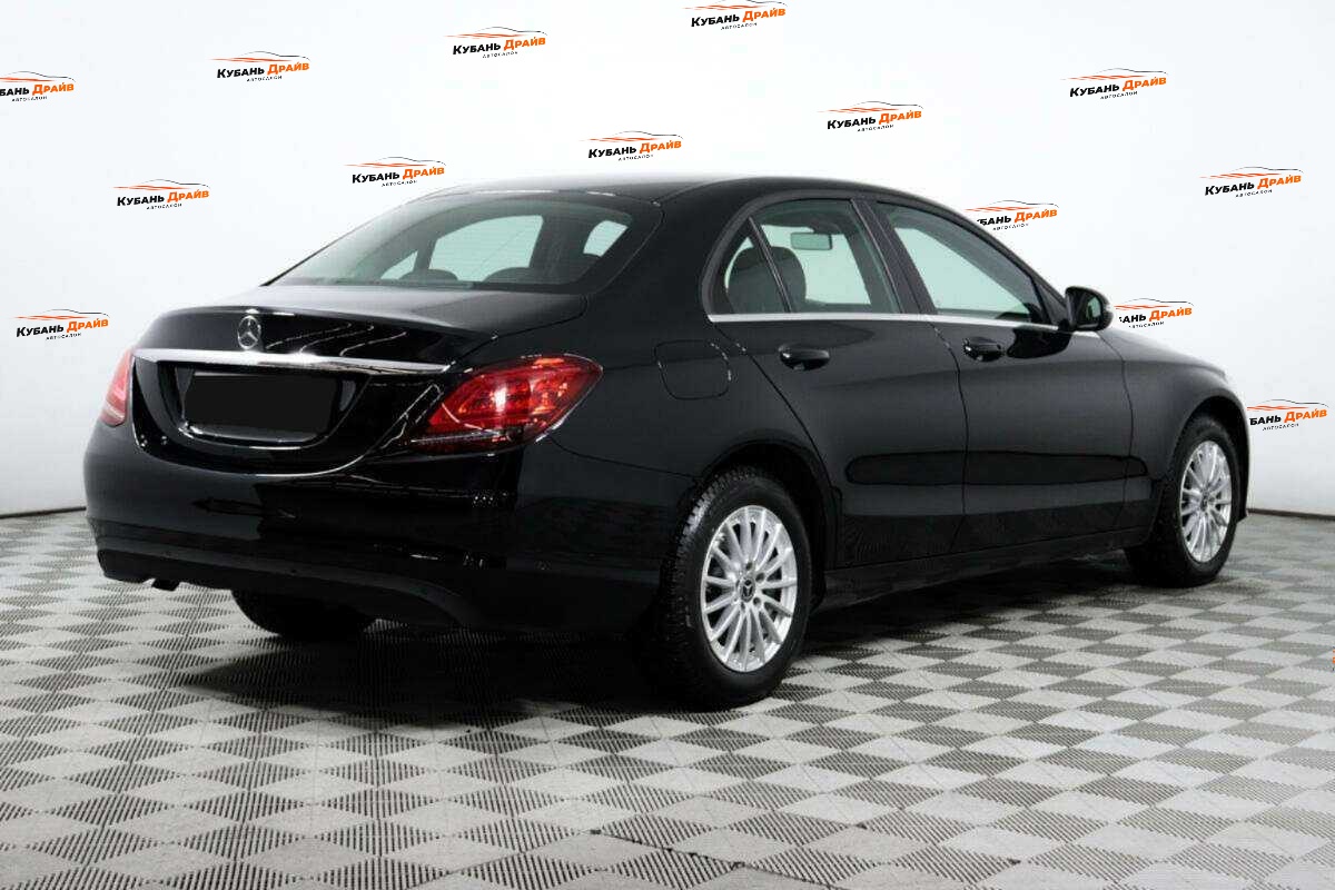 Mercedes-Benz C-Класс 2018 года с пробегом. Фото: #4
