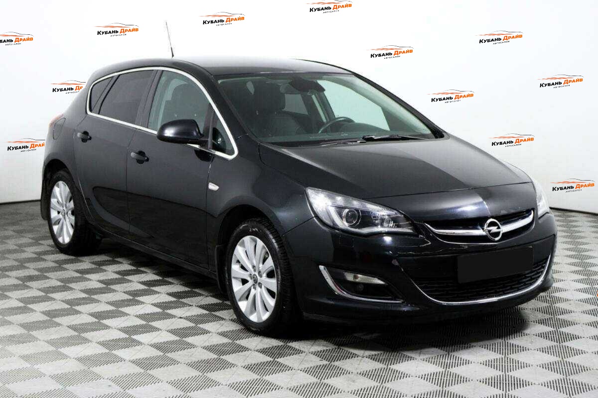 Opel Astra 2014 года с пробегом. Фото: #2
