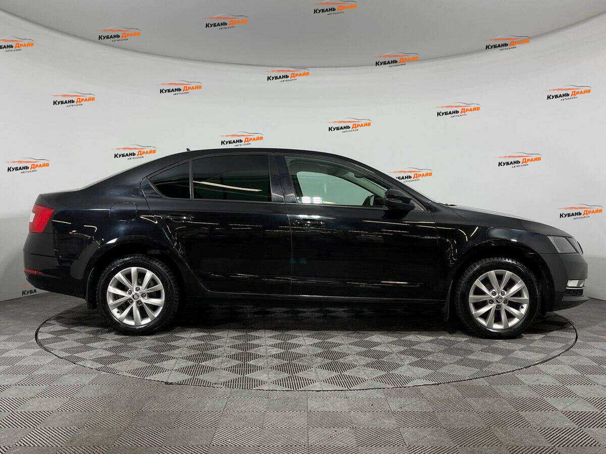 Skoda Octavia 2017 года с пробегом. Фото: #3