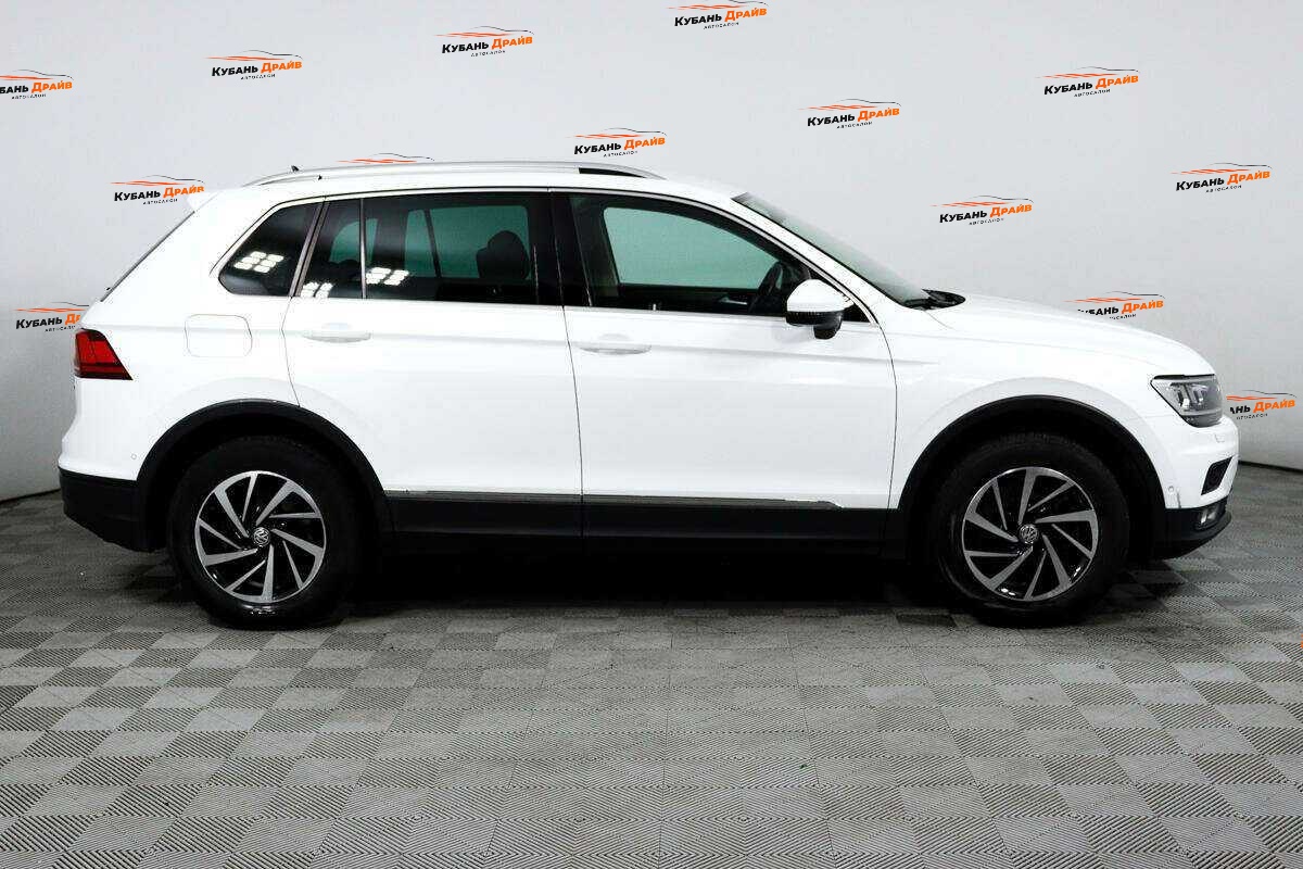 Volkswagen Tiguan 2018 года с пробегом. Фото: #2