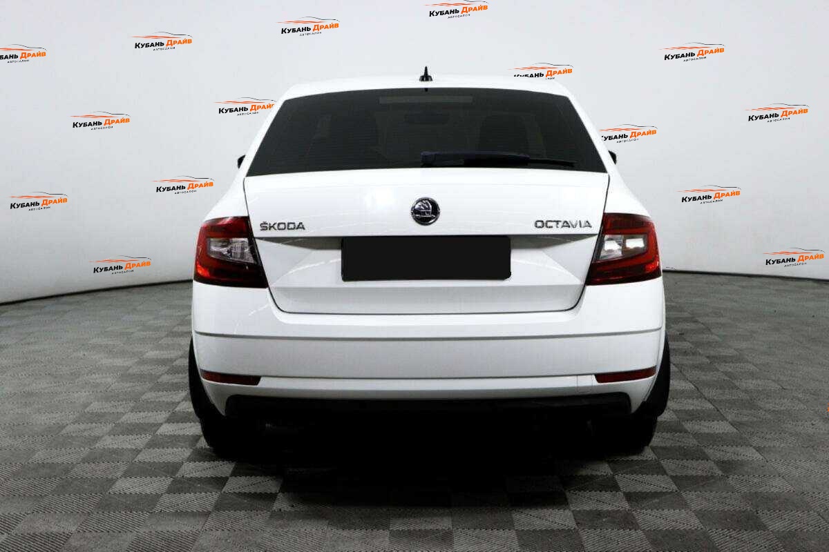 Skoda Octavia 2018 года с пробегом. Фото: #5