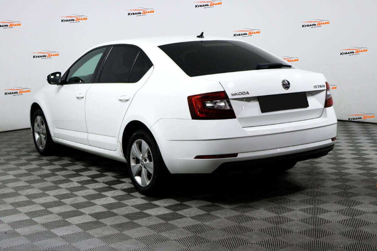 Skoda Octavia 2018 года с пробегом. Фото: #6