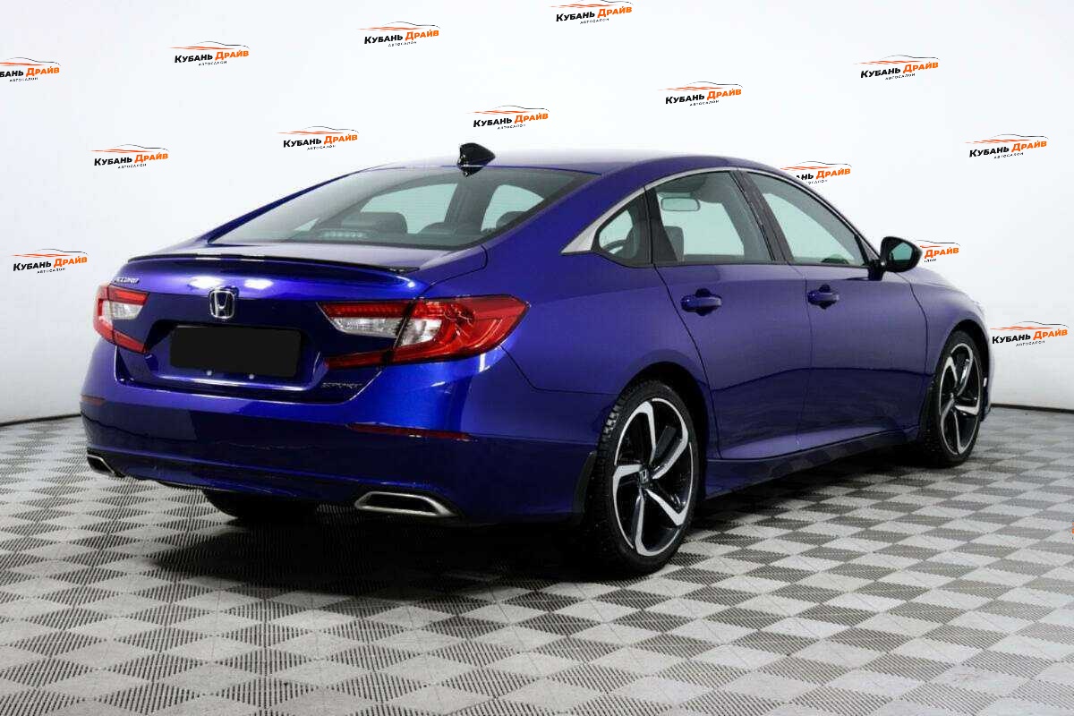Honda Accord 2022 года с пробегом. Фото: #4