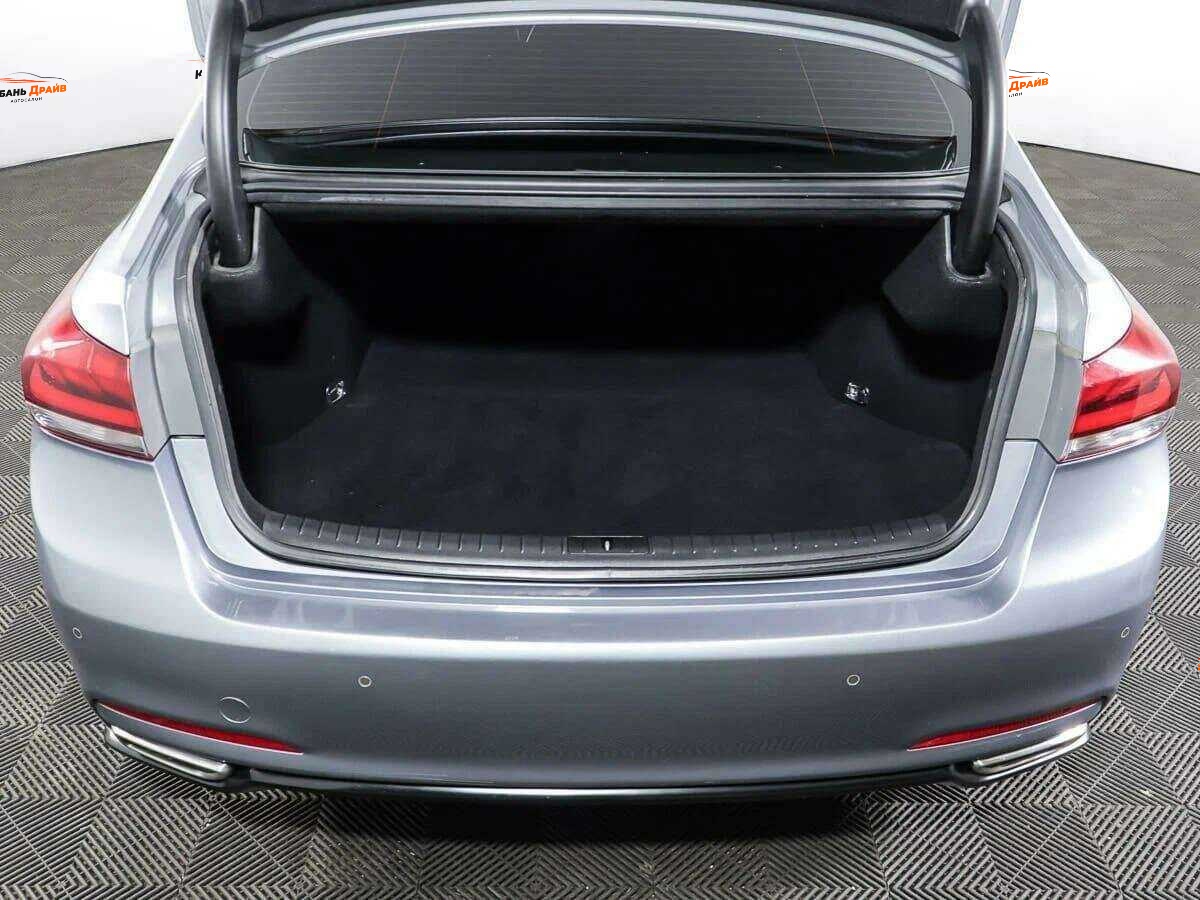 Hyundai Genesis 2014 года с пробегом. Фото: #16