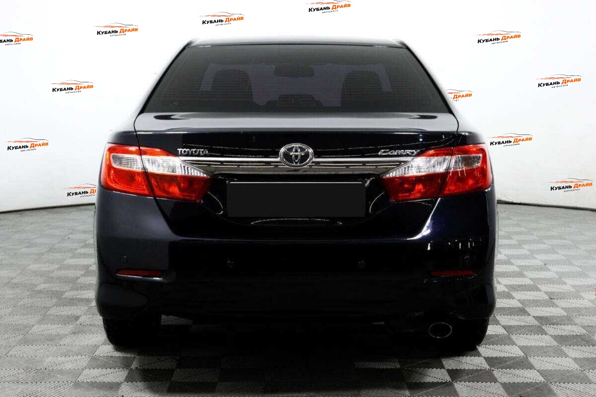 Toyota Camry 2012 года с пробегом. Фото: #5