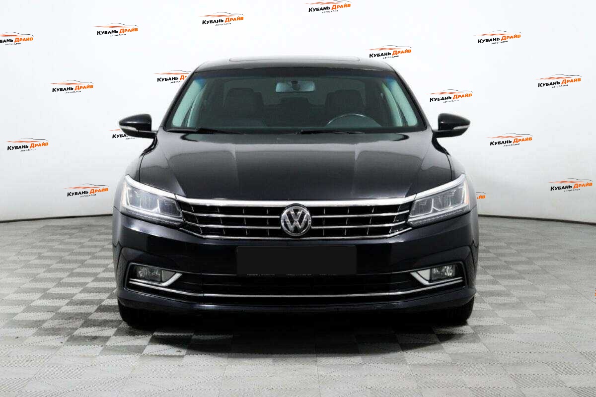 Volkswagen Passat 2017 года с пробегом. Фото: #1