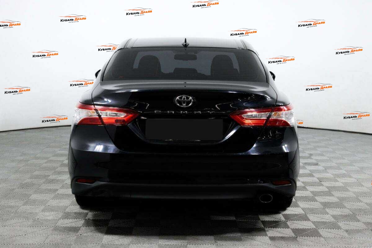 Toyota Camry 2019 года с пробегом. Фото: #5