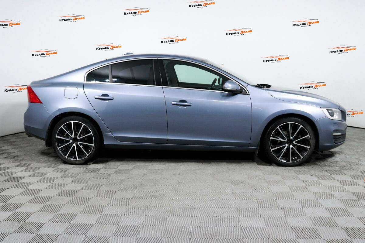 Volvo S60 2017 года с пробегом. Фото: #3
