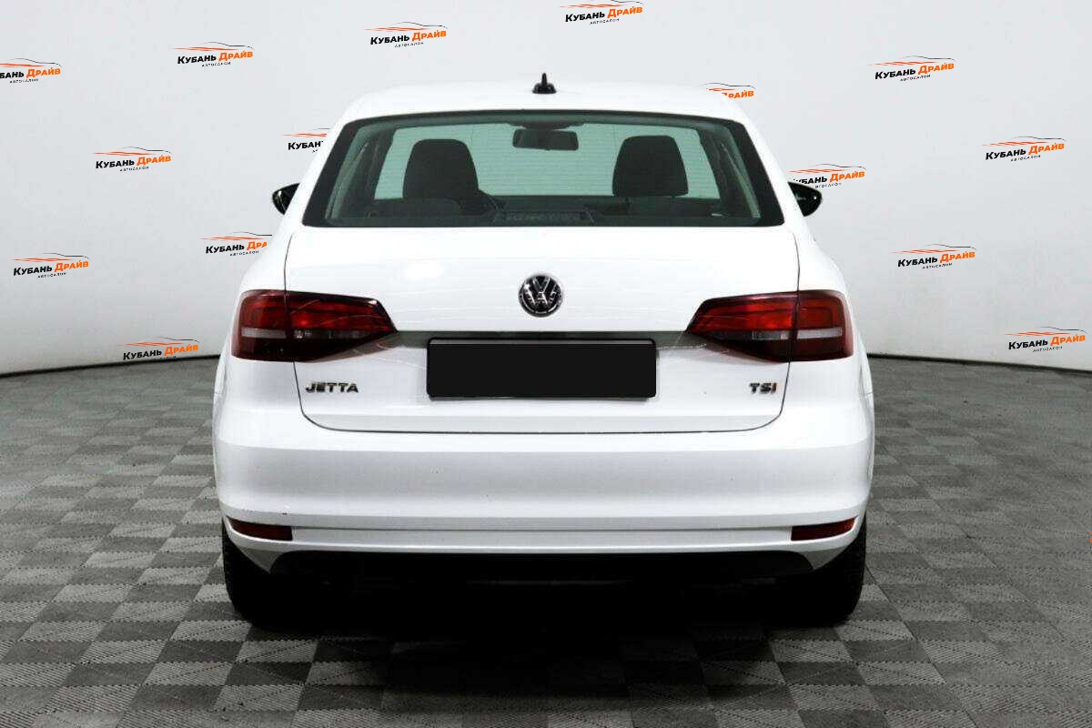 Volkswagen Jetta 2018 года с пробегом. Фото: #5